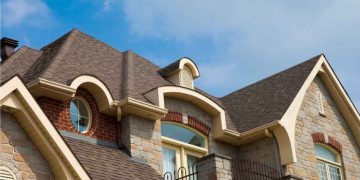 Finding a Roofing Contractor: Practical Tips to Consider